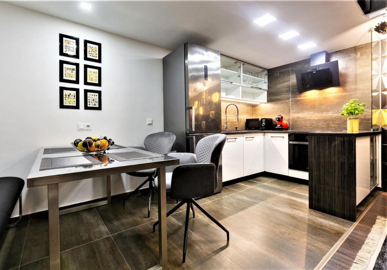 Goldcentral Apartment Art B6 Будапеща Екстериор снимка